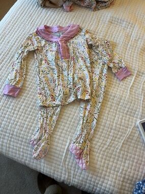 Magnetic Me Floral Print Pajama Set